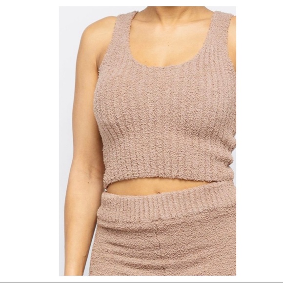 Lounge Set - Picture 5 of 5